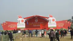 एमाले महाधिवेशन उद्घाटनका लागि बनाइएको मञ्च