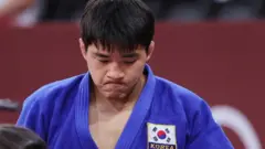 안창림이 26일 열린 73kg 유도 남자 동메달 결정전에서 아제르바이잔 오르조프 상대로 승리한 후 경기장을 나서고 있다