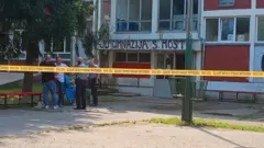 Uviđaj ispred Gimnazije u Sanskom Mostu