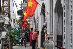 Ông Đoàn Xuân Kiên cảnh báo thực trạng "lạm dụng tín ngưỡng để làm giàu" ở Việt Nam.