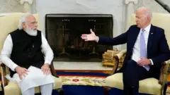 नरेंद्र मोदी आणि जो बायडन
