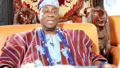 Oba Rilwan Akiolu tilu Eko
