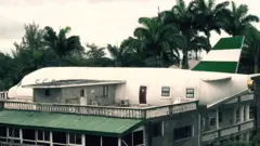 Casa em formato de avião em Abuja, Nigéria