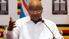 Perezida Museveni yigeze gusezeranya kuvanaho "amategeko ahana ubuzererezi"