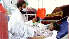 کرونا در افغانستان؛ وزارت صحت می‌گوید واکسیناسیون سه یا چهار ماه دیگر شروع می‌شود