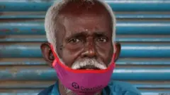मास्क