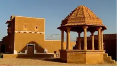 કુલધરાના લોકોએ સાલિમસિંહ સાથે છોકરીનાં લગ્ન કરાવવાની ના પાડી દીધી
