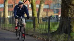Boris Johnson cycling in 2013