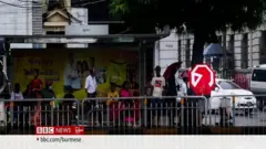 ရှစ်လေးလုံး အရေးတော်ပုံ ၃၅ နှစ်ပြည့် ဆန္ဒပြလှုပ်ရှားကြ