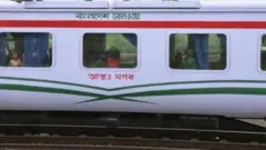 রেলপথে যোগাযোগ তুলনামূলক কম ব্যয়বহুল