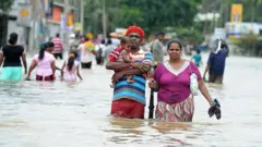 19 දක්වා පවතින වැස්සෙන් සුළු ගංවතුරක් ඇතිවිය හැකි බව කාලගුණ විද්‍යා අධ්‍යක්ෂ ජනරාල් කියයි