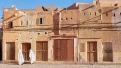 الجزائر