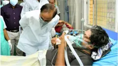 తెలంగాణ ముఖ్యమంత్రి కె.చంద్రశేఖర్ రావు బుధవారం గాంధీ హాస్పిటల్‌ను సందర్శించారు.
