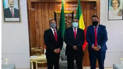 ምክትል ቀዳማይ ሚኒስተር ዝኾነ ኣቶ ደመቀ መኮንን ምስ ፈጻሚ ጉዳያት ኤምባሲ ኤርትራ ኣብ ኢትዮጵያ ኣቶ ሃብቶም ዘርኣይ