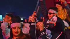 ميديل بيست