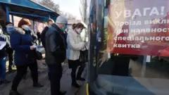 очереднь на автобус