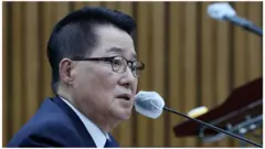 서울 여의도 국회 정보위 전체회의에 참석한 박지원 국정원장