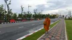 โครงการนี้มีจุดประสงค์เพื่อเพิ่มความปลอดภัยให้กับคนข้ามถนน