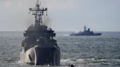 Россия ҳарбий кемаси