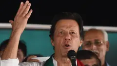 इमरान खान