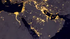 Imagem de satélite mostra região do Oriente Médio com luzes