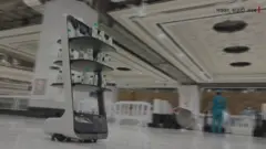 मक्का में रोबोट