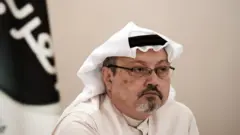 السلطات التركية تعلن إغلاق ملف قضية مقتل الصحفي السعودي جمال خاشقجي ووقف محاكمة 26 مواطنا سعوديا متهمين بقتله في اسطنبول عام 2018 ونقل القضية إلى القضاء السعودي.