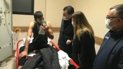 CHP İzmir Milletvekili Sevda Erdan Kılıç, Twitter'dan paylaştığı fotoğraflarda yaralı madencileri ziyaret ettiklerini belirtti