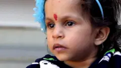 બાળકી