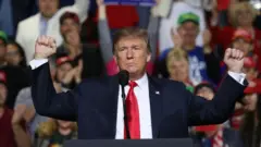 Donald Trump durante un mítin.
