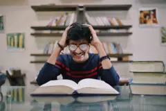 অনেকের কাছেই ইংরেজি এক ভীতির নাম 