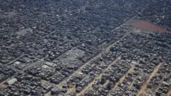 Imagen aérea de Gaza tomada el 6 de agosto de 2025