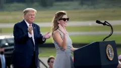 মি. ট্রাম্পের সহযোগী হোপ হিকস