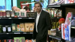 O ministro da Fazenda Fernando Haddad durante visita ao Armazém do Campo em São Paulo, em julho de 2024