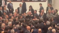 Meclis'te AKP ve CHP milletvekilleri arasında yumruklu kavga