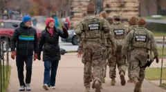 أفراد من الحرس الوطني 