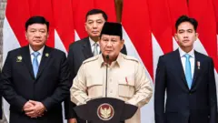Pemerintah perjalanan dinas pejabat