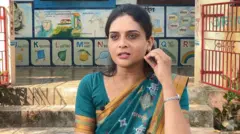 ரியா அல்வேகர், திருநங்கை ஆசிரியர்