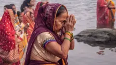 નર્મદા નદીનો એક વીડિયો વાઇરલ થયા બાદ નર્મદા નદીના 'પાણીની ગુણવત્તા' મામલે વિવાદ શરૂ થયો હતો