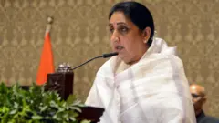 सुनेत्रा पवार