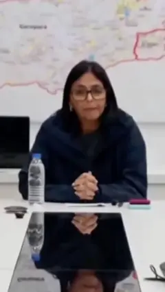 Delcy Rodríguez, presidenta encargada de Venezuela, se dirige al país.