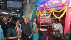 గువాహటి రైల్వే స్టేషన్‌లోని ట్రాన్స్ టీ స్టాల్ 