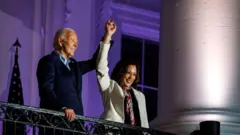 Joe Biden mendukung Wakil Presiden Kamala Harris untuk menggantikannya sebagai calon presiden AS dari Partai Demokrat.