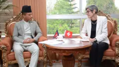 स्विस राजदूतसँग गृहमन्त्री गुरुङ