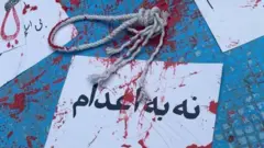 پرفرمنس اعتراضی دانشجویان دانشگاه هنر تهران در اعتراض به اعدام معترضان 