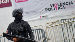 Policía en elecciones en México
