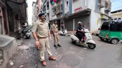 સાંપ્રદાયિક તણાવ બાદ સૈયદપુરા વિસ્તારમાં દરેક ગલીએ પોલીસ બંદોબસ્ત જોવા મળે છે