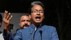 लद्दाख के एक्टिविस्ट सोनम वांगचुक