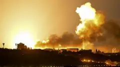 Дым над Киевом после ночного удара по городу