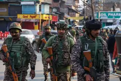 হামলার পর বিপুল সংখ্যায় নিরাপত্তা বাহিনী মোতায়েন করা হয়েছে।